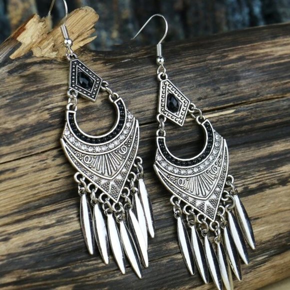 Jewelry - Jhumki geo earrings